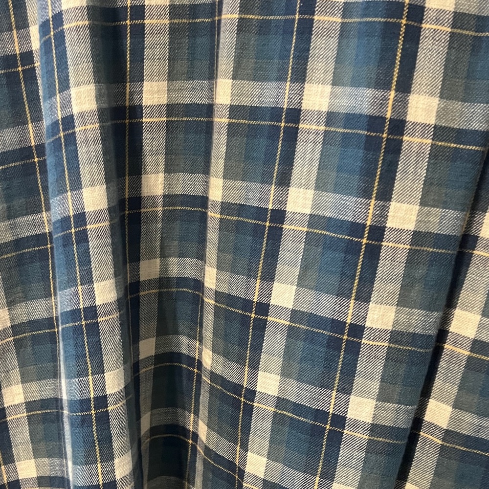 GAP Blue and White untucked fit XL Checkered Shirt - Picture 3 of 4